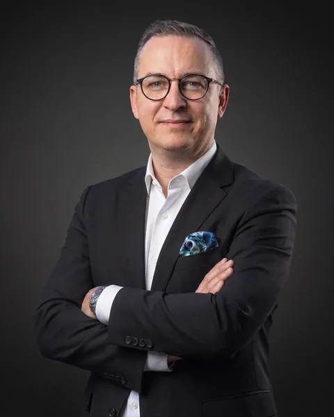 Alexander Motyl, gem. DIN EN ISO/IEC 17024 zertifizierter Immobiliengutachter in Frechen